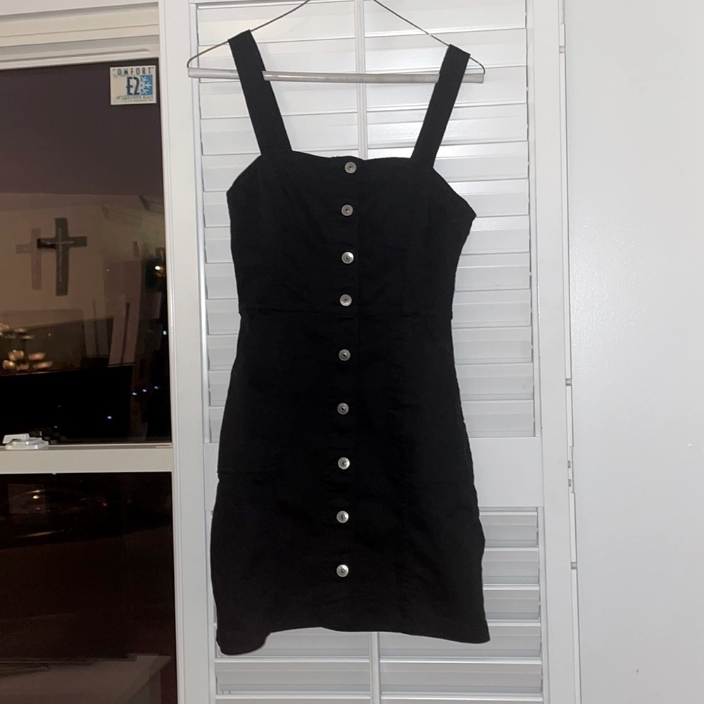 New H&M Woman’s Black Overalls Dress Size 2